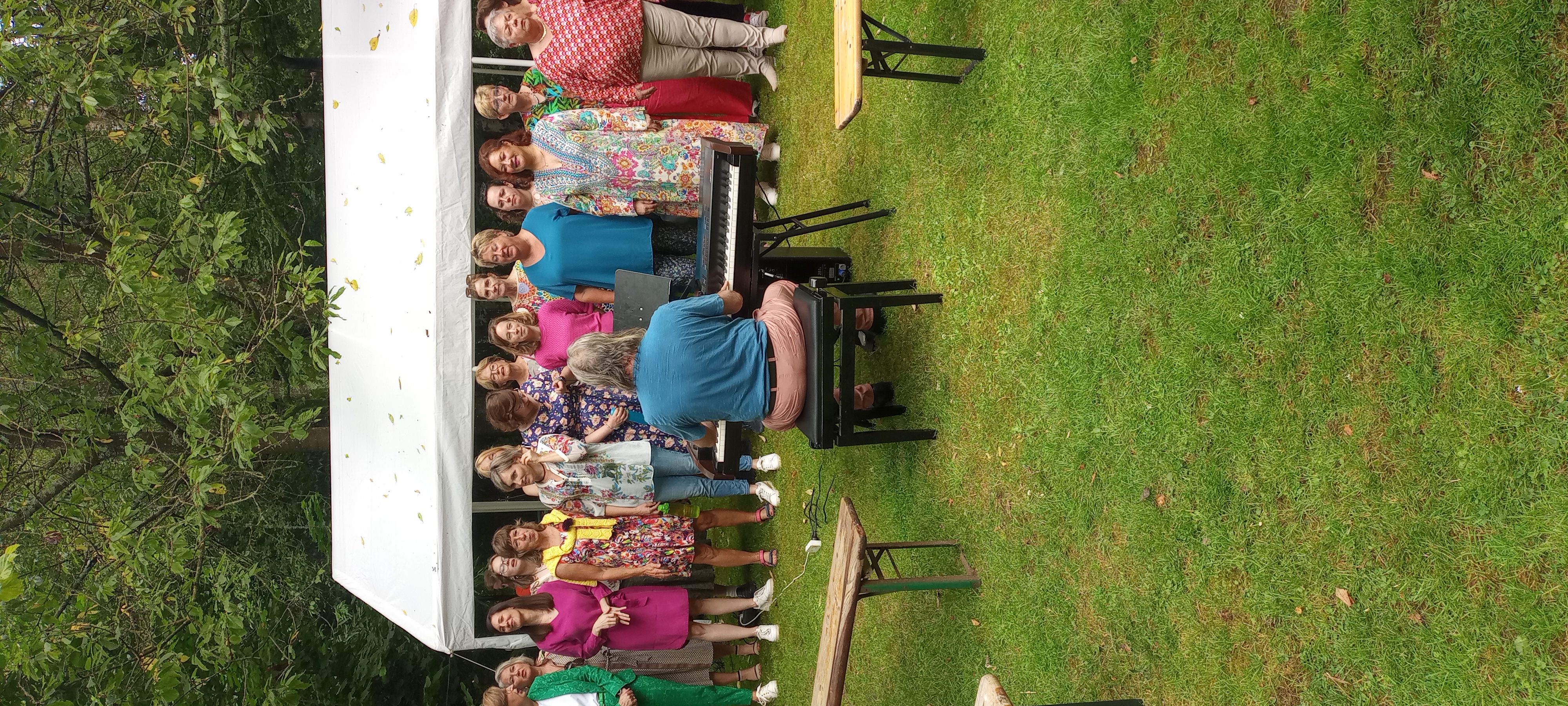 Gluren bij de buren 2024